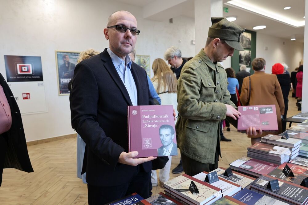 Uroczystość odsłonięcia pomnika ppłk. Ludwika Marszałka oraz Żołnierzy Niezłomnych – Dębica, 3 marca 2024. Fot. Katarzyna Gajda-Bator (IPN)