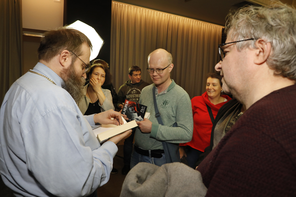 Spotkanie „Milicjanci, Bimber i Wampiry Andrzeja Pilipiuka” z cyklu „Uczy i bawi. Kultura popularna i historia” – Warszawa, 1 marca 2024. Fot. Piotr Życieński (IPN)