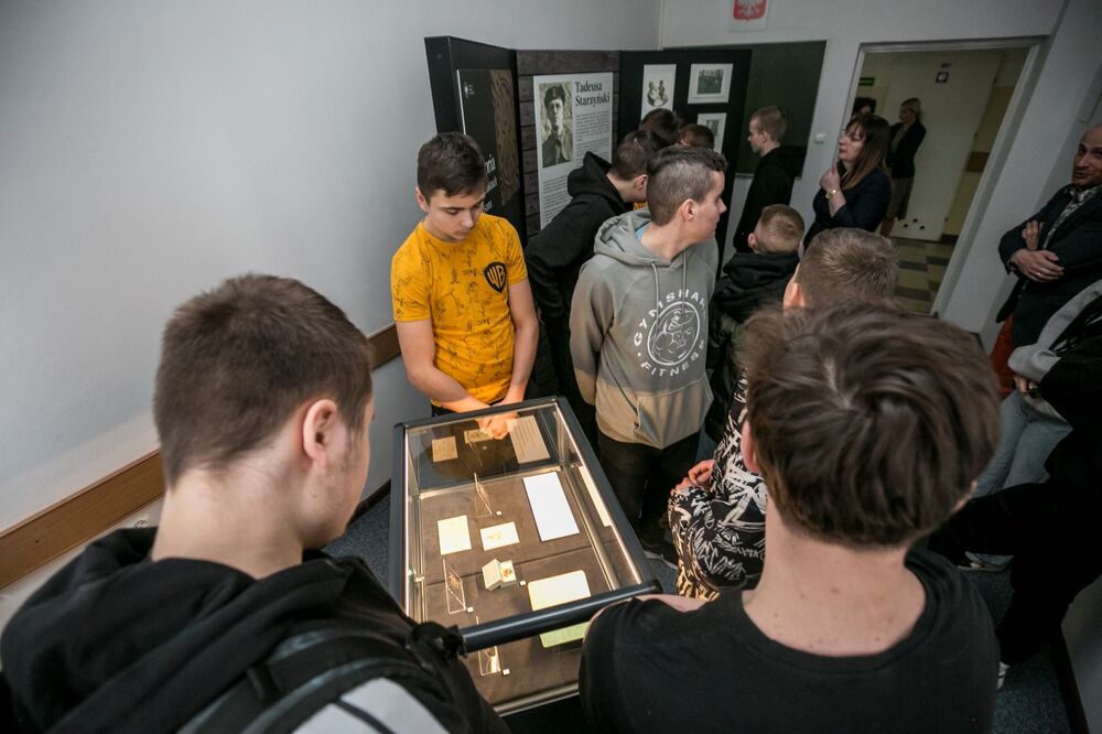 Wystawa Archiwum IPN z cyklu „Historia w artefaktach zapisana” – Pułtusk, 11 marca 2024. Fot. Katarzyna Adamów (AIPN)