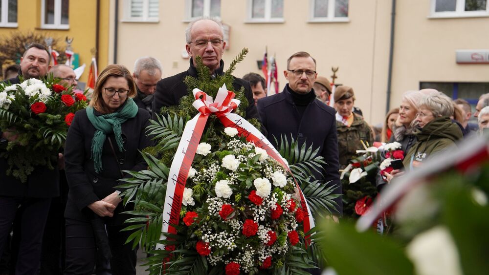 Odsłonięcie pomnika cc. mjr. Hieronima Dekutowskiego ps. „Zapora” – Bełżyce, 17 marca 2024. Fot. Szczepan Barczyk (oddział IPN w Lublinie)