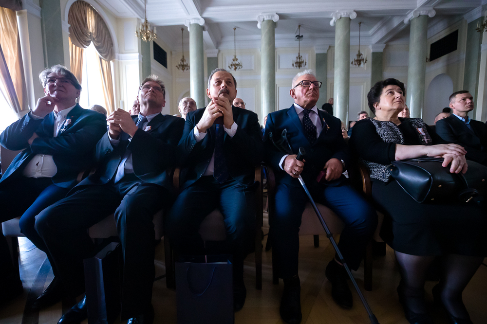 Uroczystość wręczenia Krzyży Wolności i Solidarności byłym działaczom opozycji niepodległościowej z lat 1956–1989. Fot. Sławek Kasper (IPN)