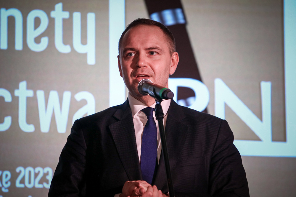 Sygnety wydawnictwa IPN – uroczysta gala wręczenia nagród za Najlepszą Książkę Roku 2023. Na zdj. prezes IPN dr Karol Nawrocki. Fot. Sławek Kasper (IPN)