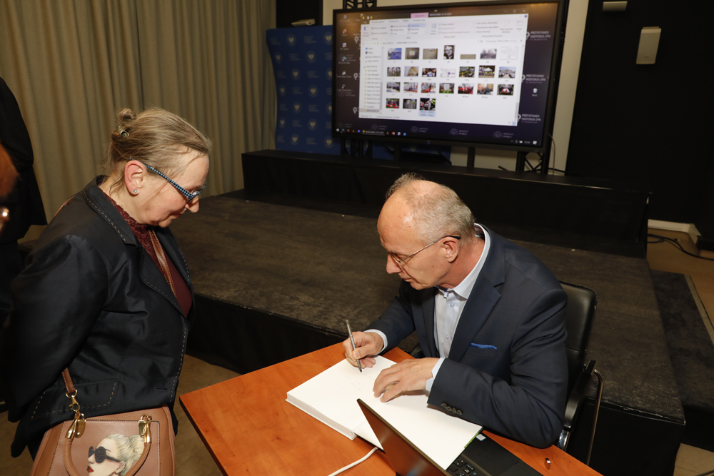 Wykład dr. hab. Krzysztofa Szwagrzyka, zastępcy prezesa IPN, dla słuchaczy Instytutu Trzeciego Wieku – Warszawa, 22 marca 2024. Fot. Piotr Życieński (IPN)