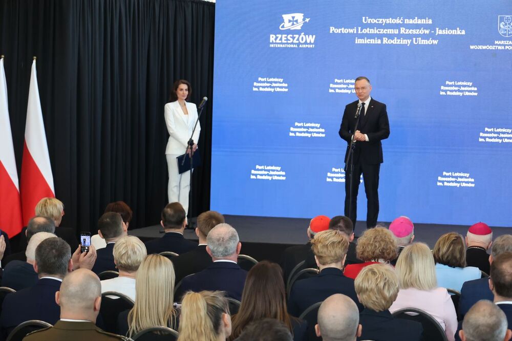 Uroczystość nadania imienia Rodziny Ulmów Portowi Lotniczemu „Rzeszów–Jasionka” – 24 marca 2024. Fot. Katarzyna Gajda-Bator (IPN)