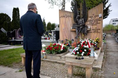 Uroczystości upamiętniające ofiary katastrofy smoleńskiej – 10 kwietnia 2024. Fot. Sławek Kasper (IPN)