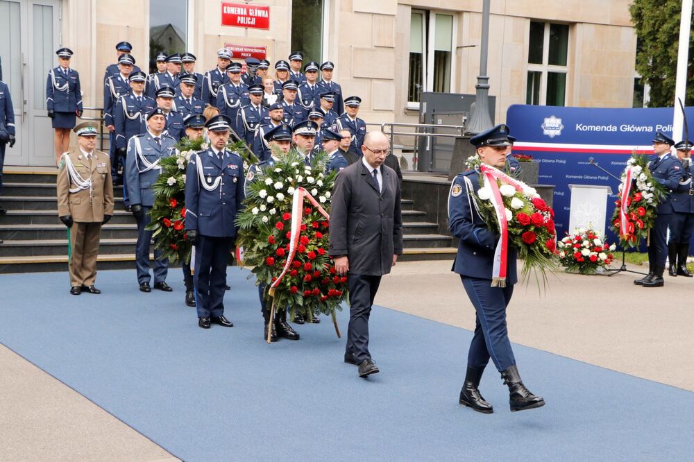 W hołdzie pomordowanym policjantom – Warszawa, 12 kwietnia 2024. Na zdj. zastępca prezesa IPN dr Mateusz Szpytma. Fot. Komenda Główna