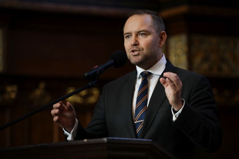 Finał 50. Olimpiady Historycznej. Na zdj. dr Karol Nawrocki, prezes IPN – Gdańsk, 14 kwietnia 2024. Fot. Mikołaj Bujak (IPN)