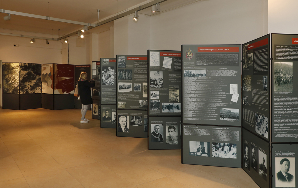 Wystawa „Zagłada polskich elit. Akcja AB – Katyń” – Warszawa, 15 kwietnia 2024. Fot. Piotr Życieński (IPN)