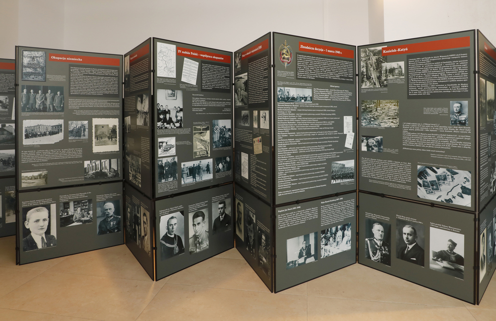 Wystawa „Zagłada polskich elit. Akcja AB – Katyń” – Warszawa, 15 kwietnia 2024. Fot. Piotr Życieński (IPN)