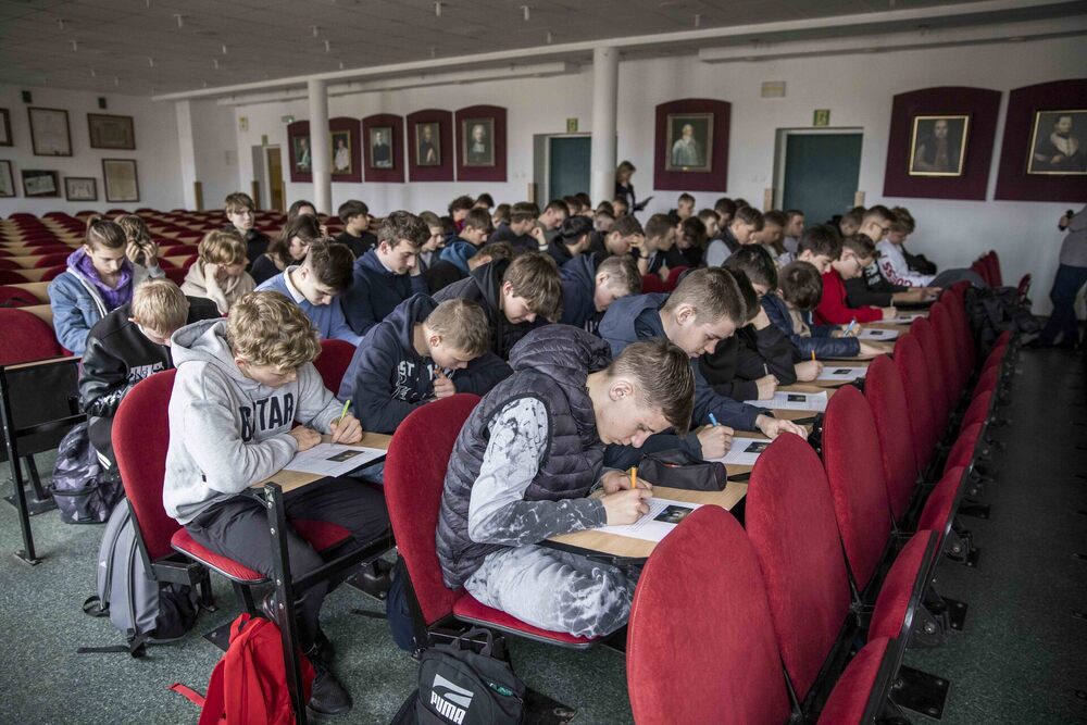 Nowa wystawa z cyklu „Historia w artefaktach zapisana” – Pułtusk, 18 kwietnia 2024. Fot. Katarzyna Adamów (IPN)