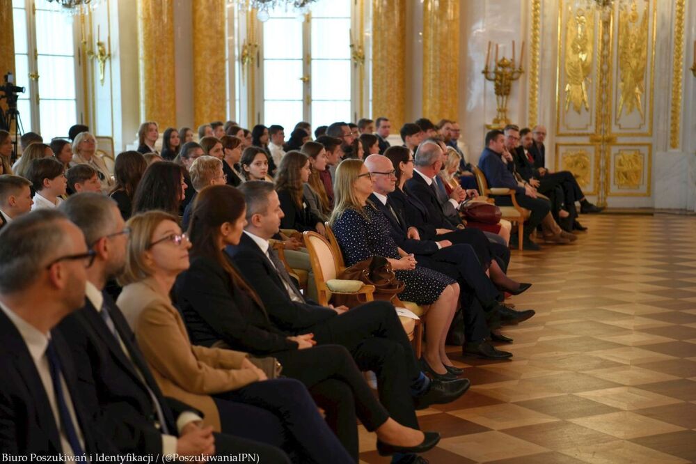 Finał VII edycji projektu edukacyjnego „Łączka i inne miejsca poszukiwań” na Zamku Królewskim w Warszawie – 24 kwietnia 2024. Fot. IPN