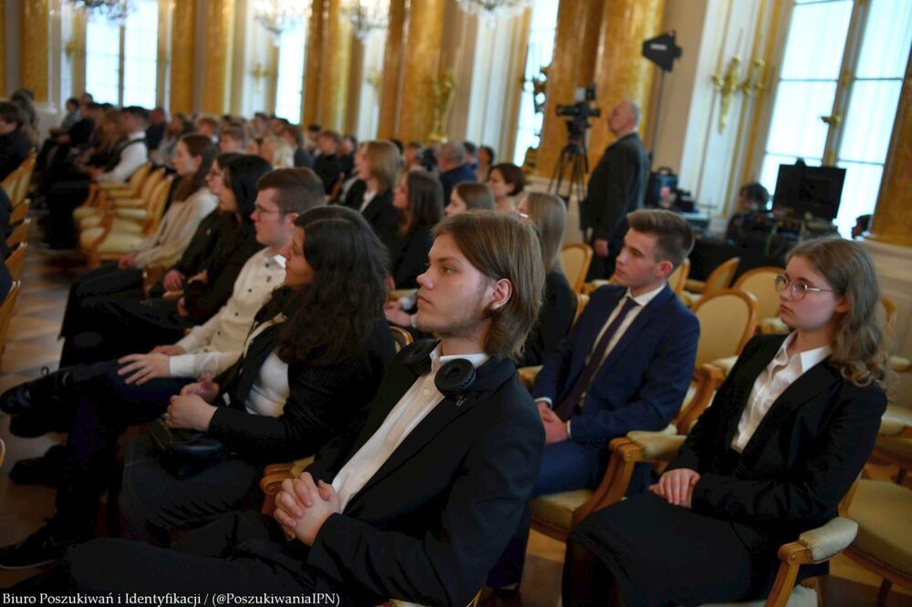 Finał VII edycji projektu edukacyjnego „Łączka i inne miejsca poszukiwań” na Zamku Królewskim w Warszawie – 24 kwietnia 2024. Fot. IPN