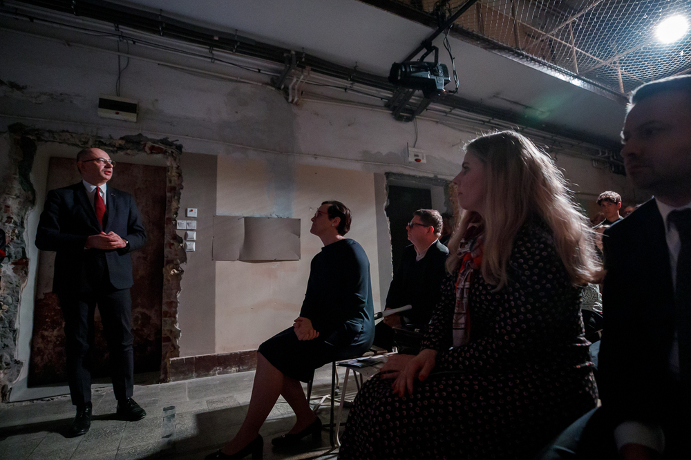 Pokaz spektaklu „Przez ścianę” – Warszawa, 24 kwietnia 2024. Fot. Sławek Kasper (IPN)