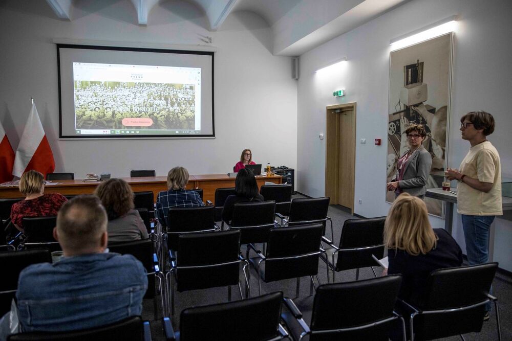„Dokumenty źródłowe i artefakty historyczne w edukacji szkolnej” – seminarium dla nauczycieli – Warszawa, 9 maja 2024. Fot. Katarzyna Adamów (IPN)