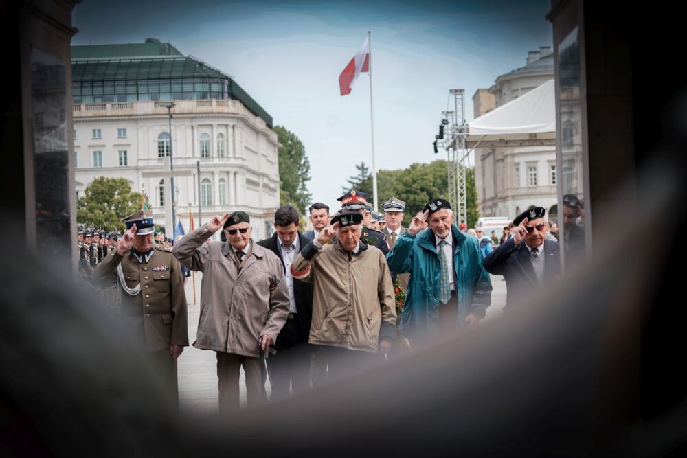 Uroczystości w 89. rocznicę śmierci Marszałka Józefa Piłsudskiego, 54. rocznicę śmierci gen. Władysława Andersa oraz 80. rocznicę Bitwy o Monte Cassino – Warszawa, plac Marszałka Józefa Piłsudskiego,11 maja 2024. Fot. Mateusz Niegowski (IPN)