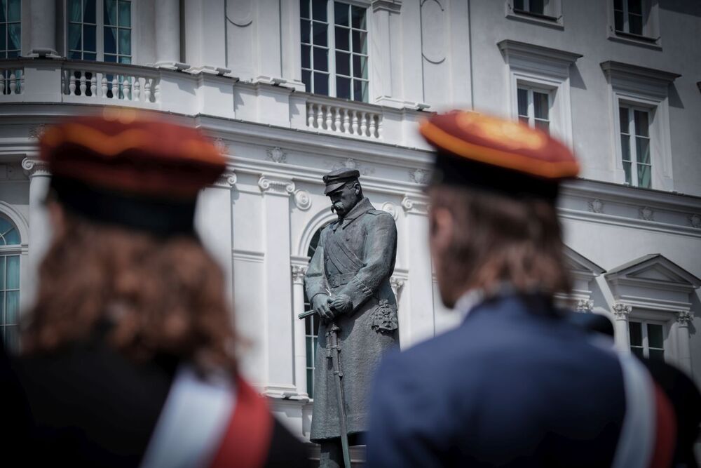Uroczystości w 89. rocznicę śmierci Marszałka Józefa Piłsudskiego, 54. rocznicę śmierci gen. Władysława Andersa oraz 80. rocznicę Bitwy o Monte Cassino – Warszawa, pomnik Marszałka Józefa Piłsudskiego,11 maja 2024. Fot. Mateusz Niegowski (IPN)