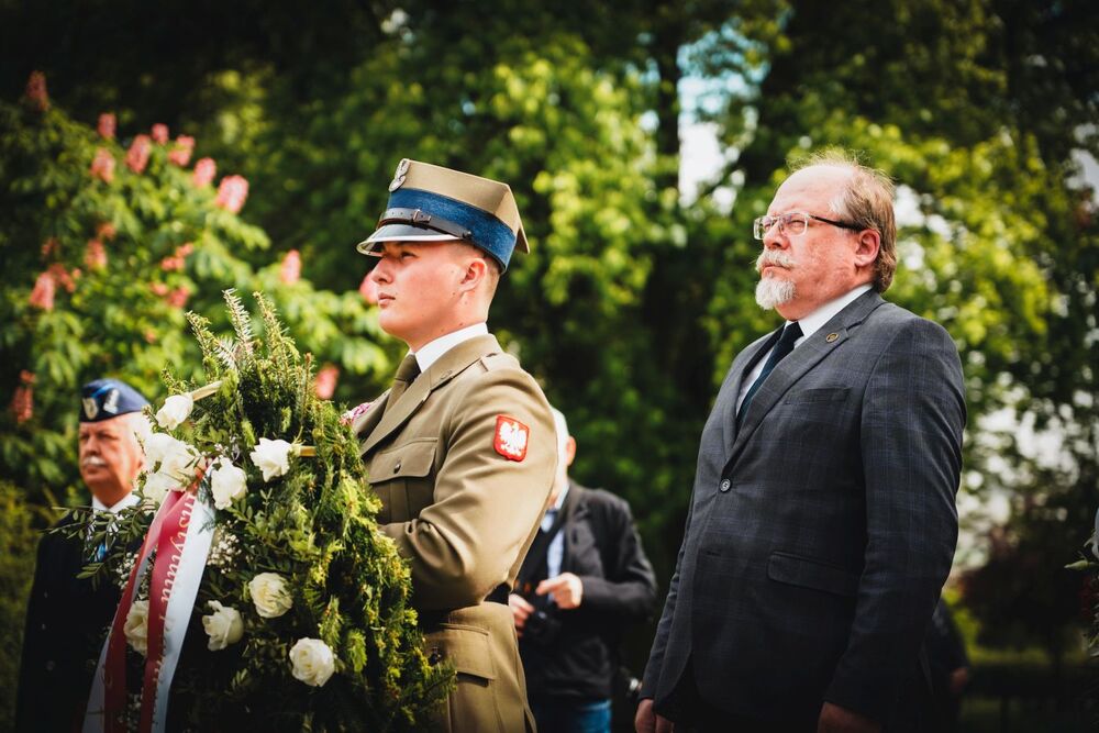 Uroczystości w 89. rocznicę śmierci Marszałka Józefa Piłsudskiego, 54. rocznicę śmierci gen. Władysława Andersa oraz 80. rocznicę Bitwy o Monte Cassino – Warszawa, pomnik Bitwy o Monte Cassino,11 maja 2024. Fot. Mateusz Niegowski (IPN)