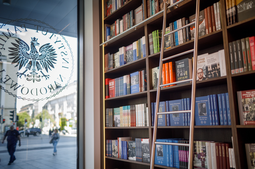 Zapraszamy do nowej księgarni Instytutu Pamięci Narodowej w Warszawie. Fot. Sławek Kasper (IPN)
