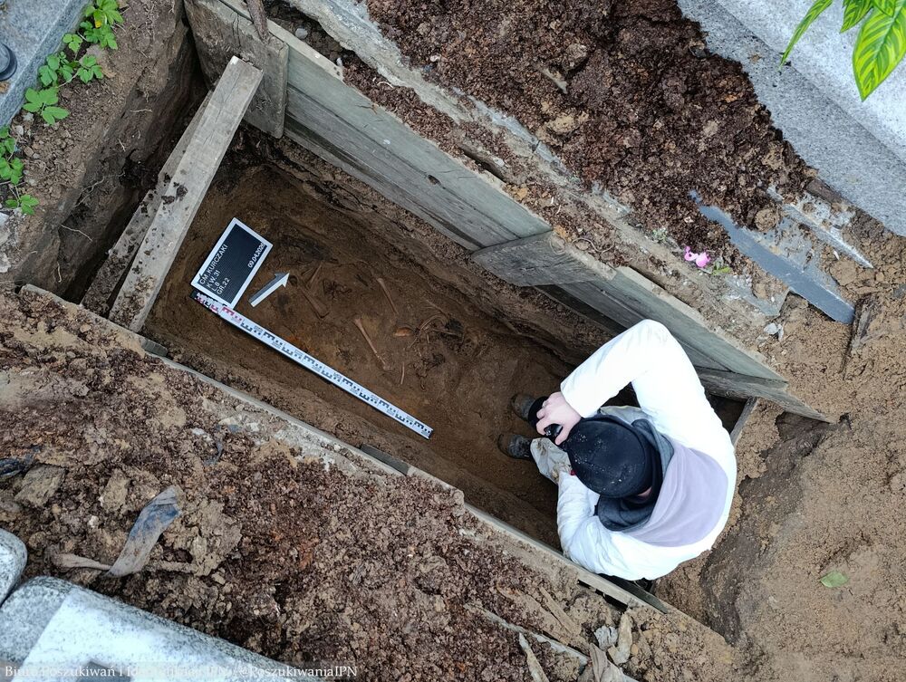 Prace poszukiwawcze Biura Poszukiwań i identyfikacji IPN ofiar niemieckiego obozu dla młodzieży w Łodzi – 8-10 kwietnia 2026. Fot. IPN