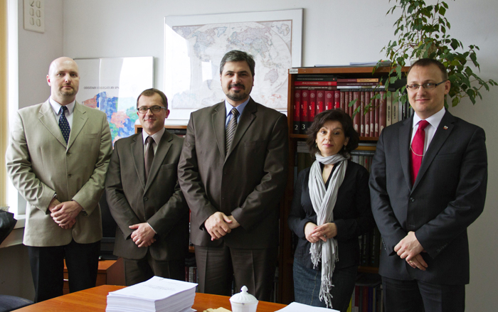 from the left: Marcin Majewski, Jerzy Bednarek, Dorin Dobrincu - Director of the National Archives of Romania, Gabriela Preotesi, Rafał Leśkiewicz - Director of the IPN Archives