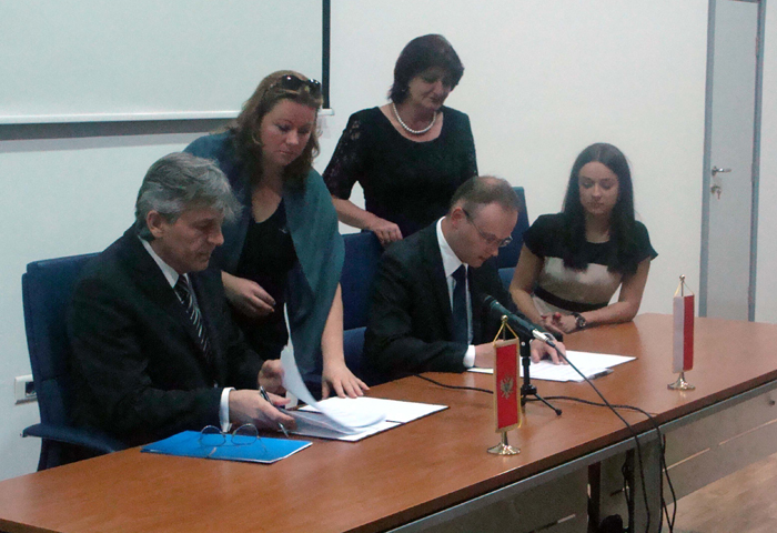 Signing of the cooperation agreement between IPN and the Historical Institute of Montenegro.