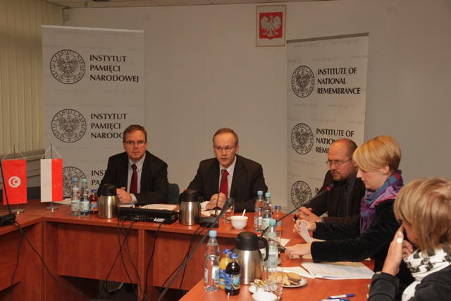 The study tour began with a presentation by dr Lukasz Kaminski, the President of IPN