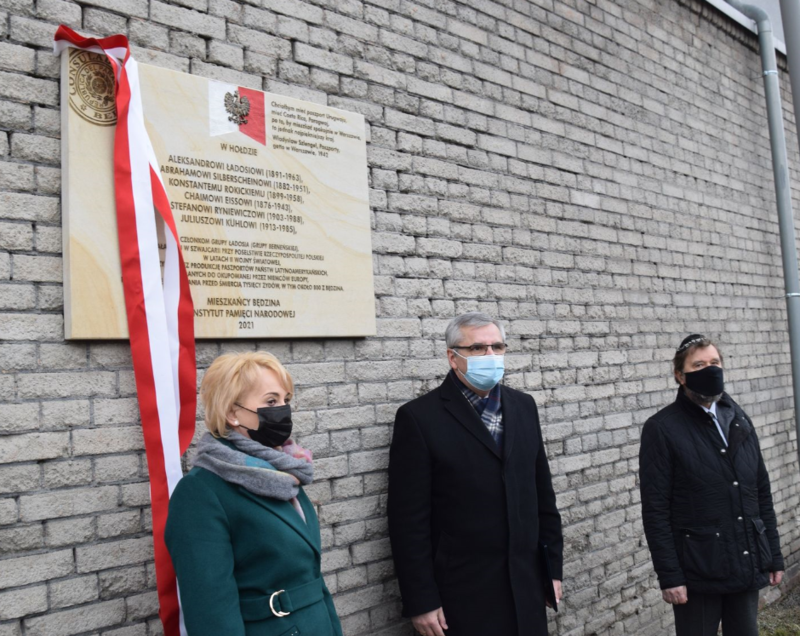 The unveiling of the Ładoś Group plaque in Będzin