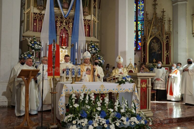 The erection ceremony for the Sanctuary of Our Lady of Klewa, Patroness of Borderland Families, in Skwierzyna (Lubuskie region), 22 May 2021, Photo: Jakub Wojewoda (IPN)