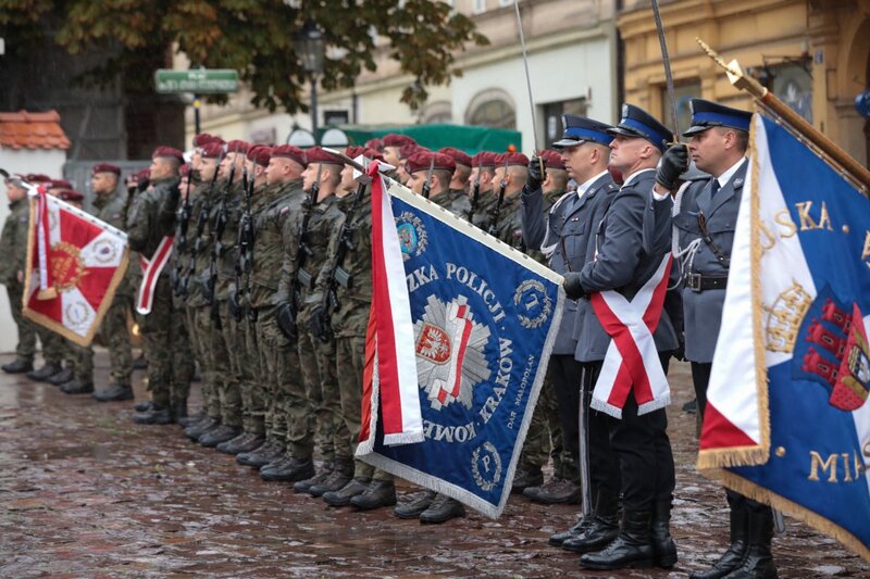 Celebrations in Cracow. Photo: Mikołaj Bujak (IPN)