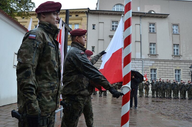 Celebrations in Cracow. Photo: Mikołaj Bujak (IPN)