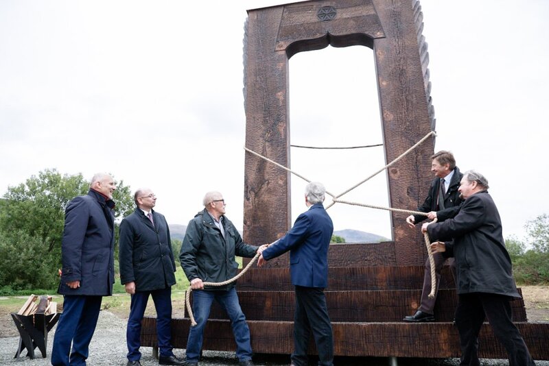 The unveiling of a monument dedicated to the People of Freedom and Solidarity from the Bieszczady Mountains; Photo: Sławek Kasper