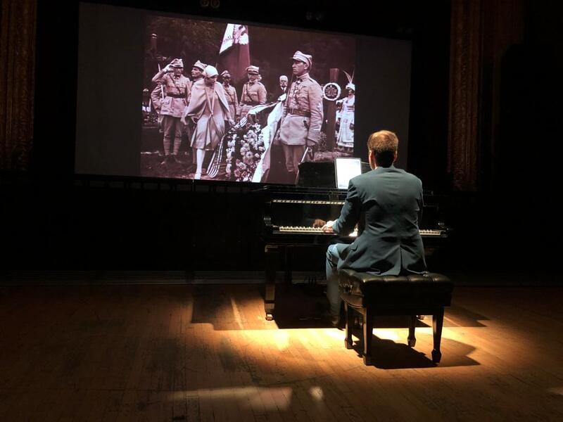 During the movie, Alexander Kaponyas playing piano, New York, NY, 17 October 2021; photo: V. Lipińska