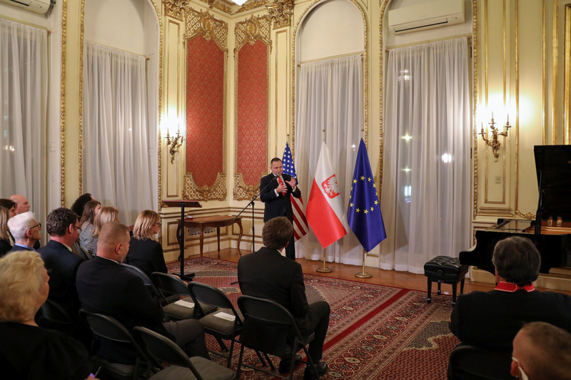 The ceremony of presenting Crosses of Freedom and Solidarity – Consulate General of the Republic of Poland in New York, 30 November 2021; photo: A. Garnik