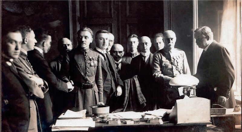 Signing of the act of transfer of power from the Allies to the Poles in the Katowice district. Present among others are  Wojciech Korfanty, Józef Rymer and Alfons Górnik, 19 June 1922