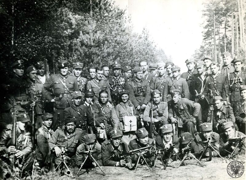 Soldiers from the partisan group of Captain Hieronim Dekutowski "Zapora". Photo: IPN Archives