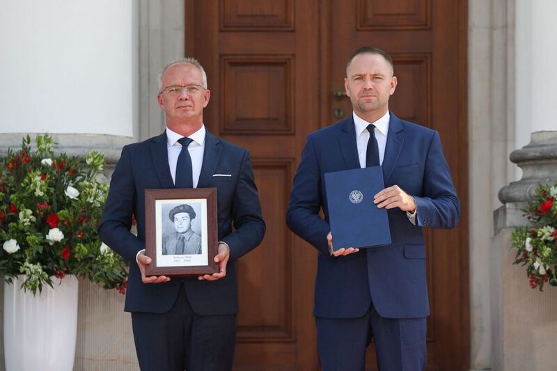 The ceremony of handing out identification notes to family members of 30 victims of totalitarian regimes - Warsaw, 22 June 2022