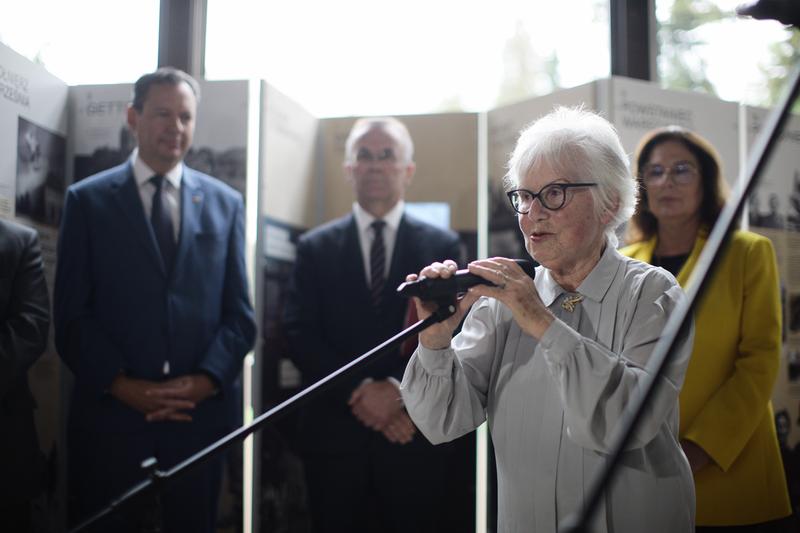 Ada-Krystyna Willenberg at the opening of the exhibition dedicated to her husband. Photo: Patrycja Kamińska (Kancelaria Sejmu)