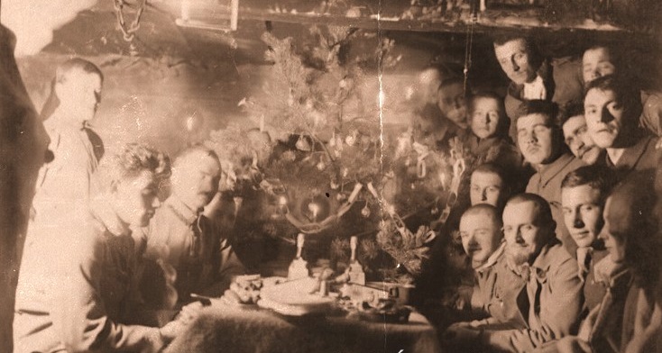Polish soldiers celebrating Christmas Eve in 1916.