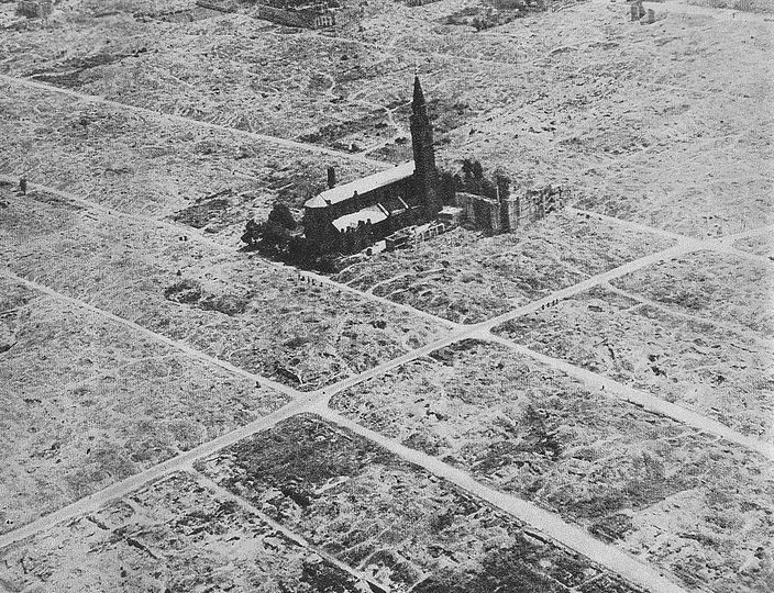 Warsaw after World War II. In the middle, the Church of St Augustine at 18 Nowolipki Street.
