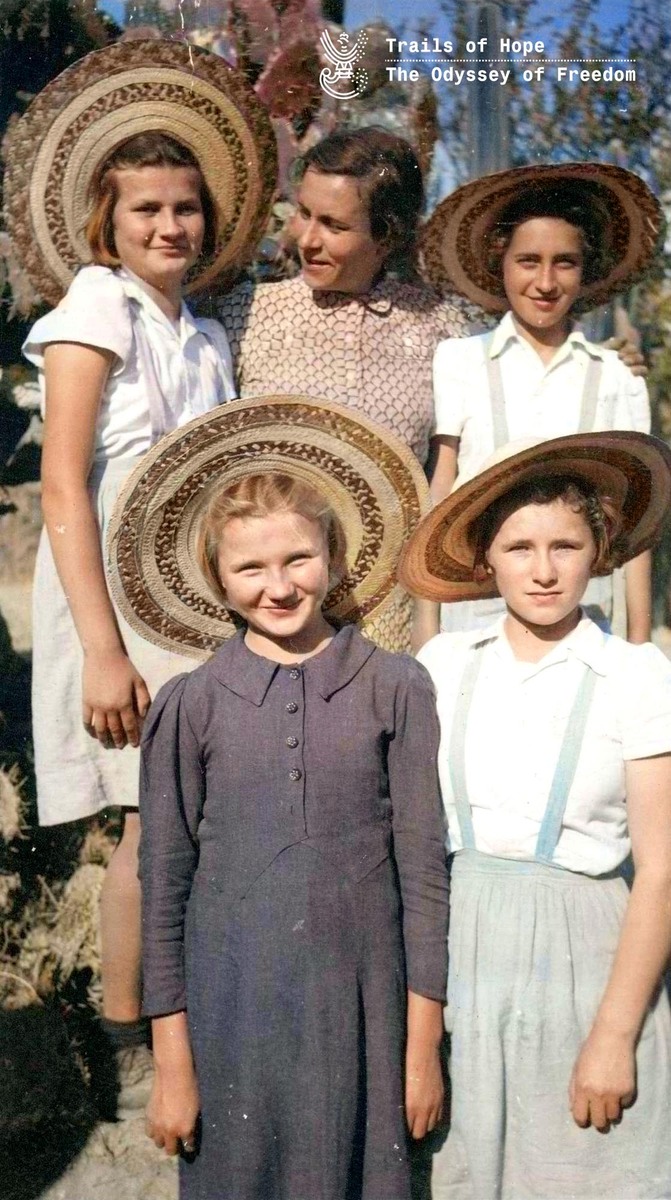 Santa Rosa, Mexico, 1944–1947; photo courtesy of Gloria Careno