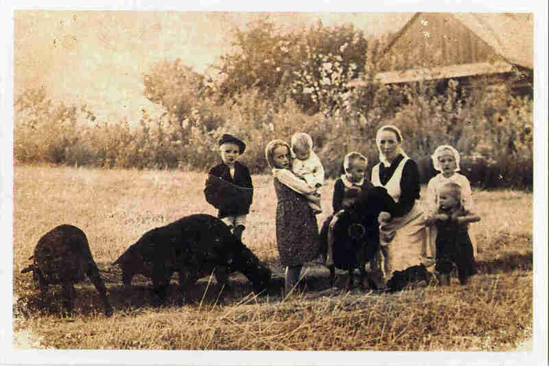 Wiktoria Ulma and her children