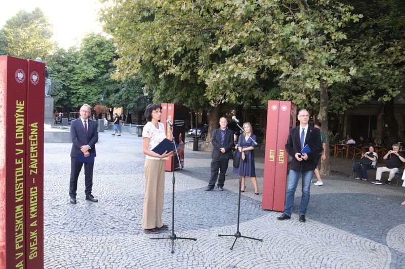 Deputy President of the IPN, Prof. Karol Polejowski at the official opening of the Institute's "Not only Siwiec" exhibition in Bratislava, photo:UPN