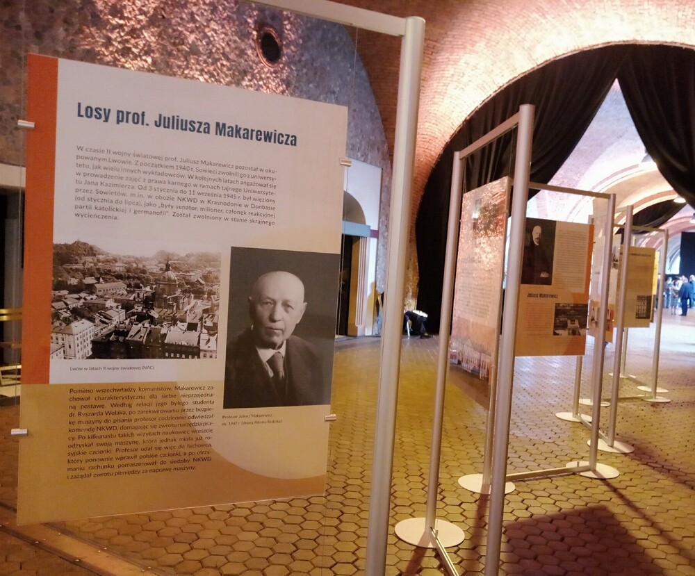 Prezentacja wystawy „Kodeks Makarewicza” w Arkadach Kubickiego na Zamku Królewskim w Warszawie, 11 lipca 2022. Fot. Michalina Żelazny/IPN