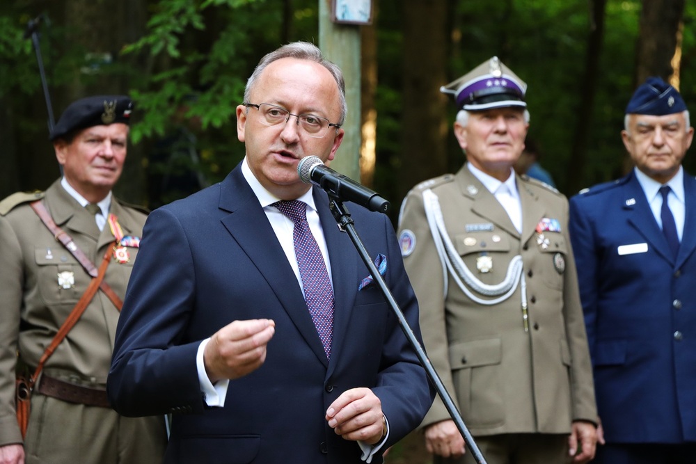 Wykus 2025 – uroczystości upamiętniające świętokrzyskich partyzantów. Fot. Dariusz Skrzyniarz (IPN Kielce)