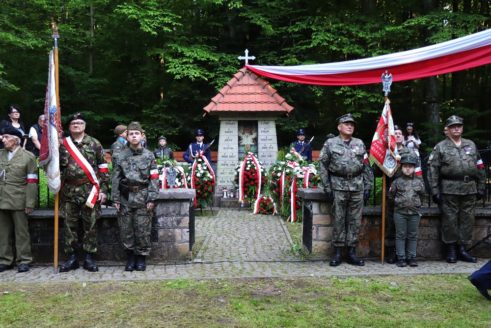 Wykus 2025 – uroczystości upamiętniające świętokrzyskich partyzantów. Fot. Dariusz Skrzyniarz (IPN Kielce)