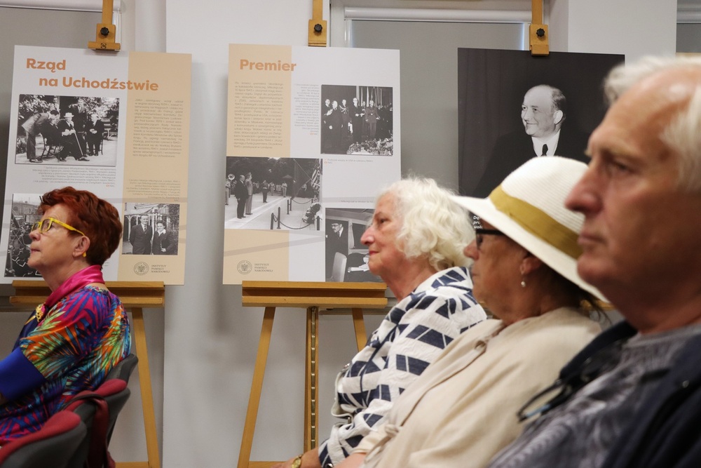 Otwarcie nowej wystawy o Stanisławie Mikołajczyku w Sandomierzu. Fot. Dariusz Skrzyniarz (IPN Kielce)