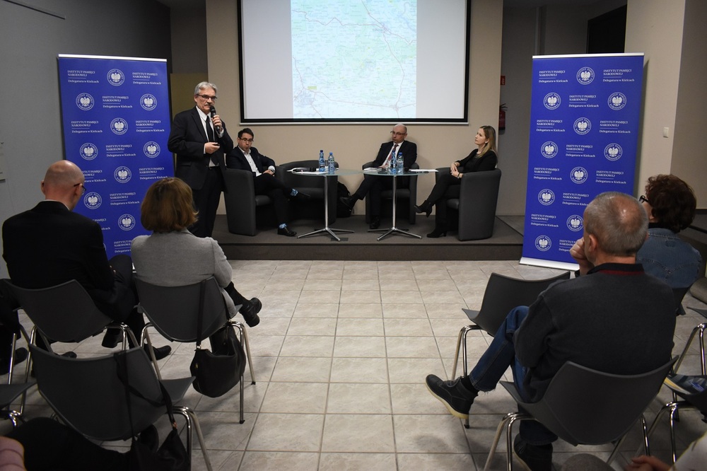 Dyskusja: Wokół niemieckiej zbrodni na rodzinie Ulmów z Markowej oraz pomocy świadczonej Żydom przez Polaków. Spojrzenie z różnych perspektyw