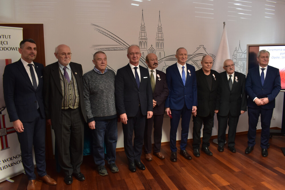 Uroczystość wręczenia Krzyży Wolności i Solidarności – Opole, 16 listopada 2023. Fot. Dominik Wojtkiewicz (IPN)