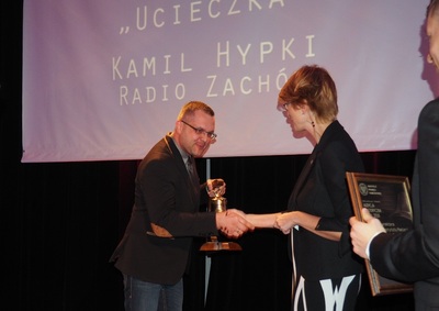 Kamil Hypki i Barbara Bojaryn-Kazberuk, dyrektor Oddziału IPN w Białymstoku