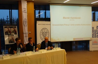 Panel III - referuje Marek Hańderek